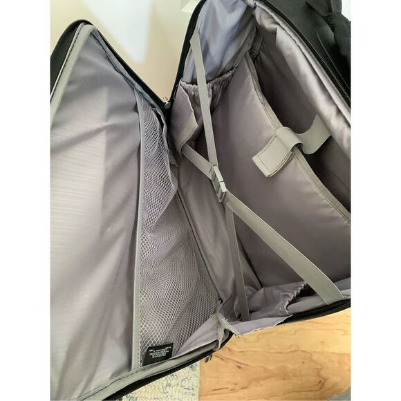 Protocol LTE Carry-on Laptop Bag 16 Inch Wheeled Office black 16"x16"x10" - Picture 5 of 7